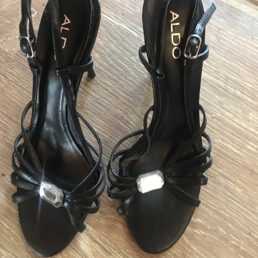 Used aldo heels 39